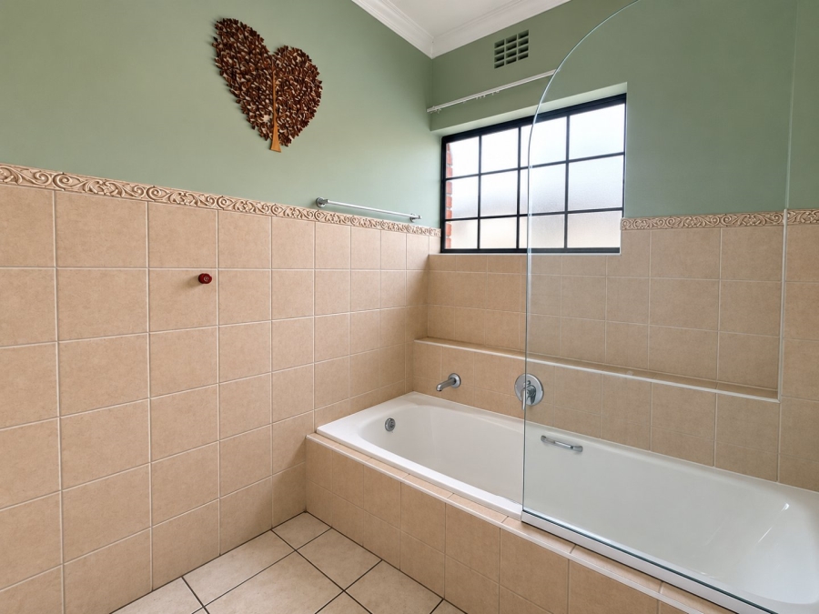 2 Bedroom Property for Sale in Hillside Free State